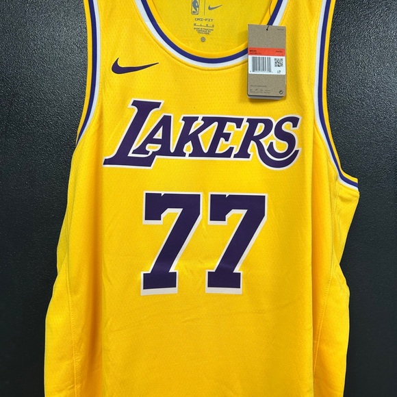 Nike LA Lakers Luka Doncic jersey - Picture 8 of 9